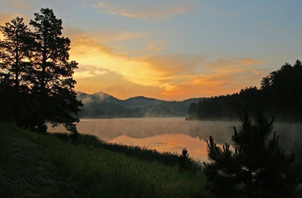 Black-Hills-SD/1024x768_Stockade Lake.jpg